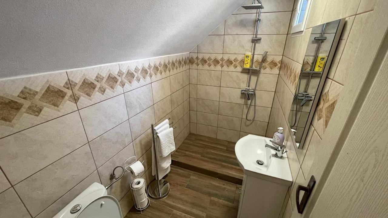 Готель Casa Aurelia Chiscau Екстер'єр фото