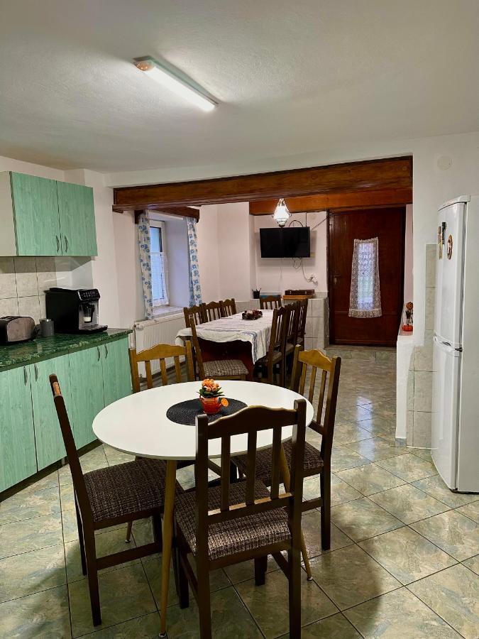 Готель Casa Aurelia Chiscau Екстер'єр фото